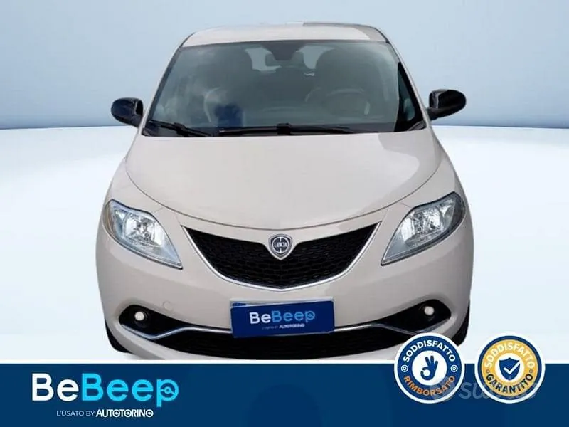 Lancia Ypsilon 2017 photo 2