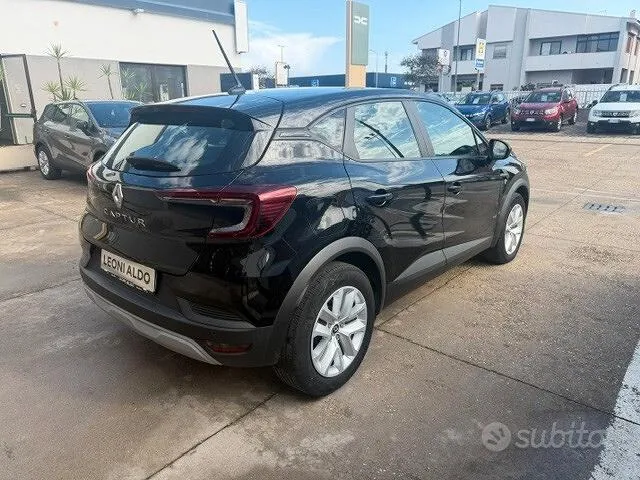 Renault Captur 2024 photo 4