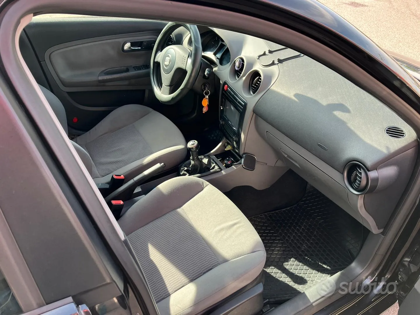 Seat Cordoba 2003 photo 5