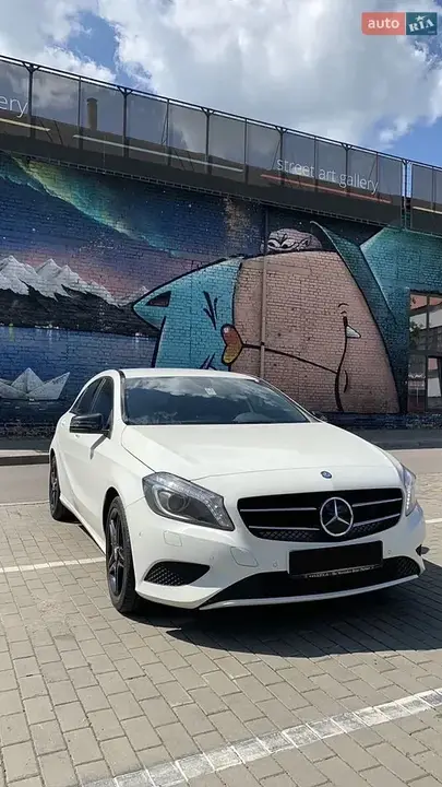 Mercedes-Benz A-Class 2015 photo 2