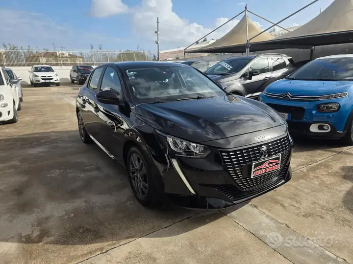 Peugeot 208 2022 photo 3