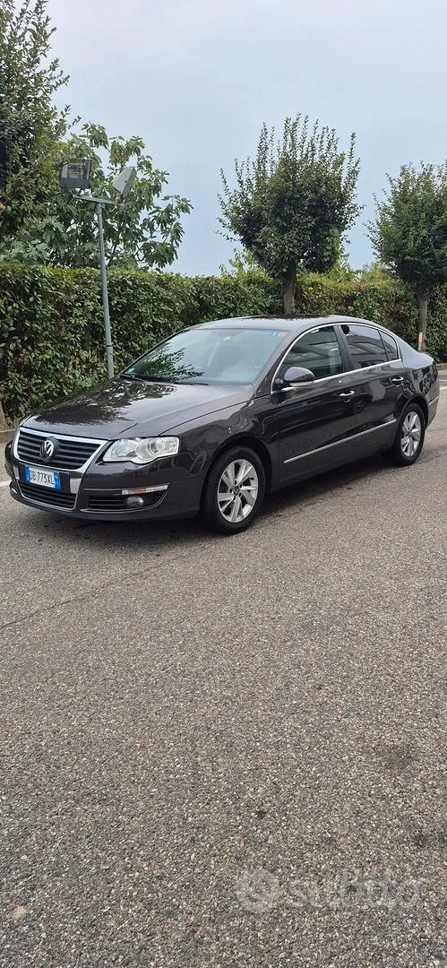 Volkswagen Passat 2006 photo 2