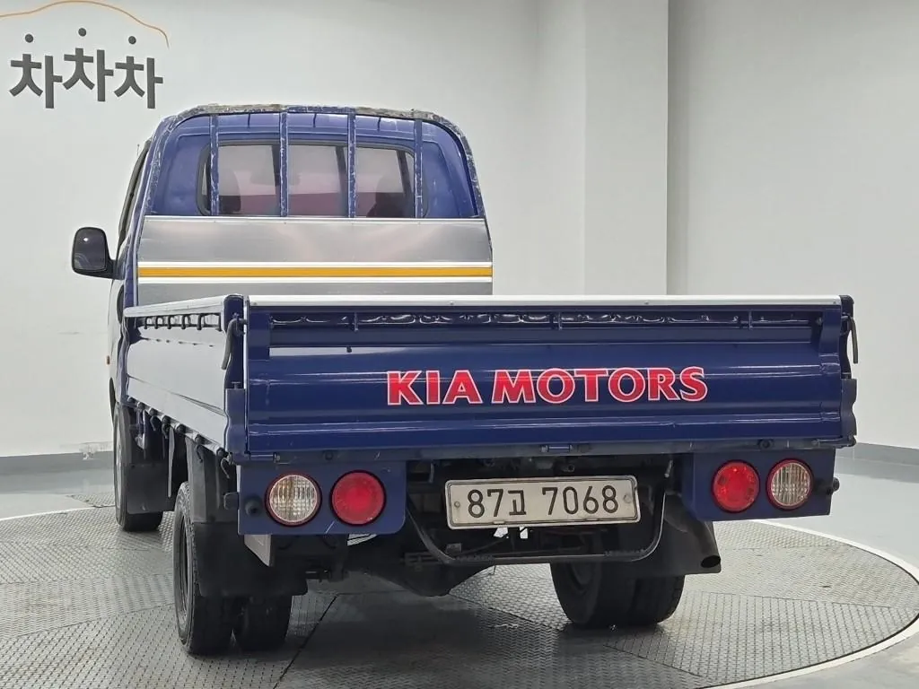 Kia Bongo 2015 photo 2