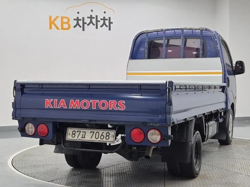 Kia Bongo 2015 photo 3