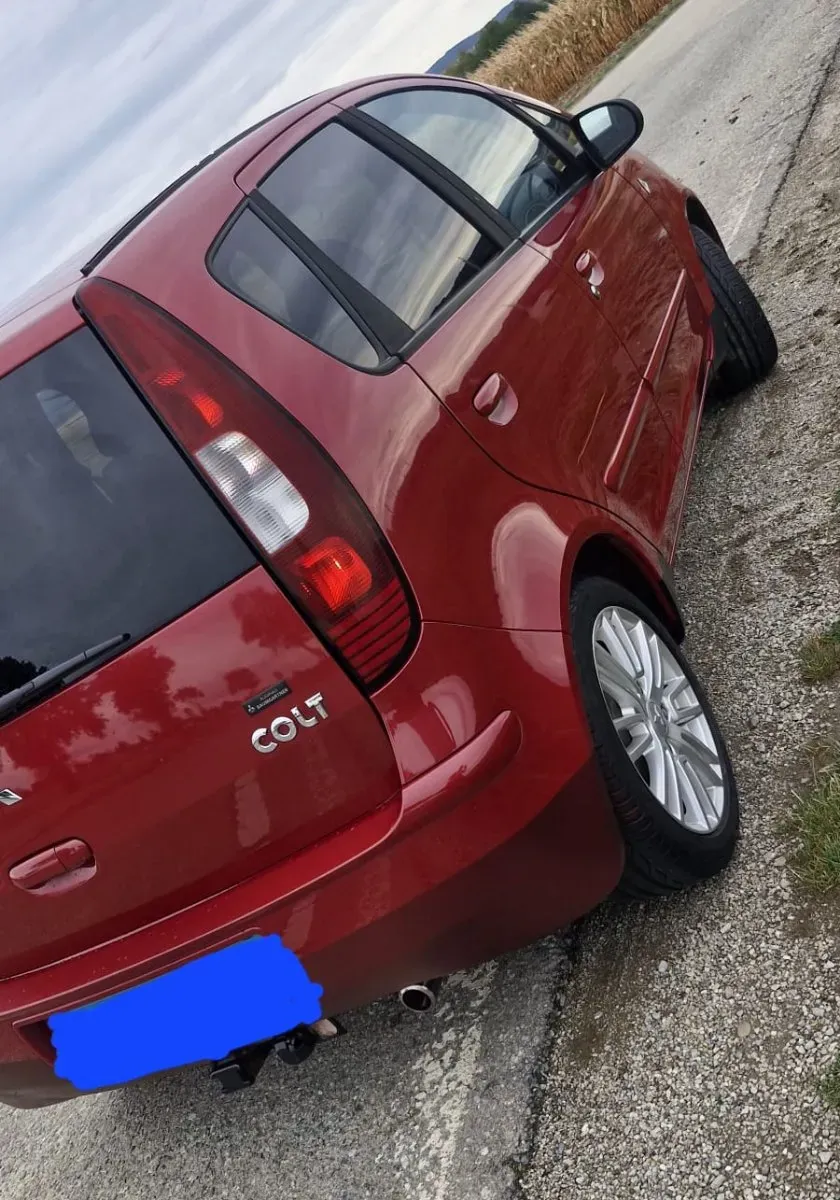 Mitsubishi Colt 2009 photo 2