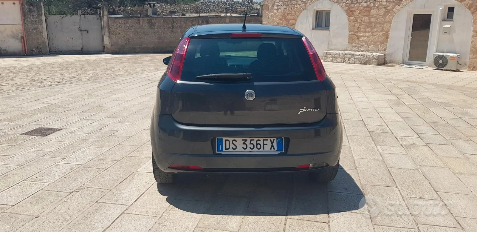 Fiat Grande Punto 2009 photo 3