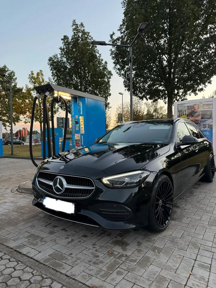 Mercedes-Benz C220