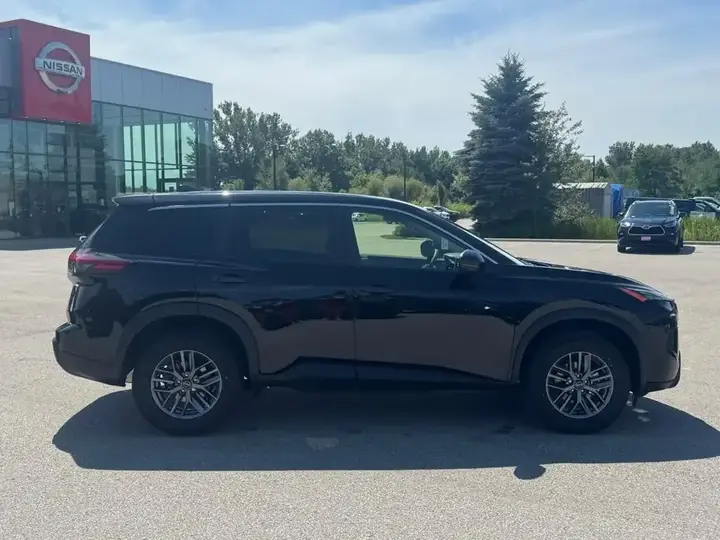 Nissan Rogue 2026 photo 3