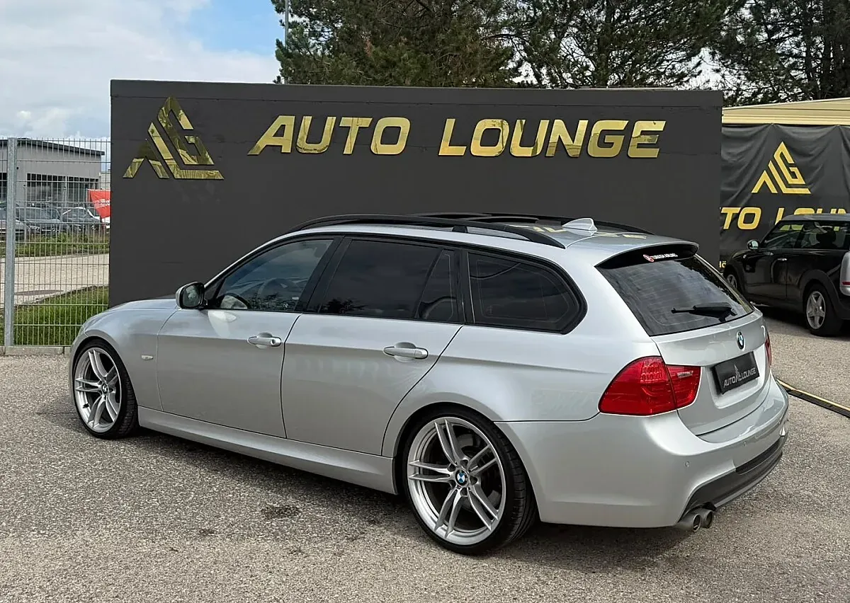 BMW 3 Series 2009 photo 3