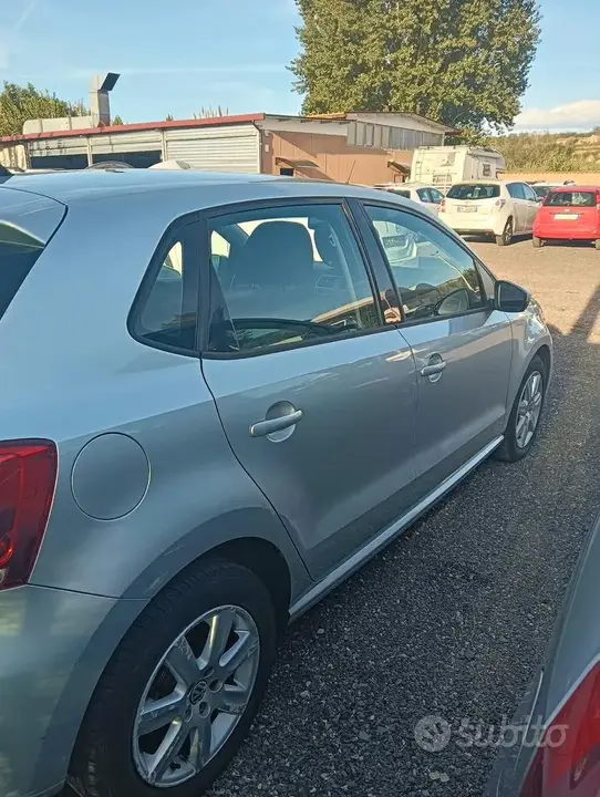 Volkswagen Polo 2011 photo 4