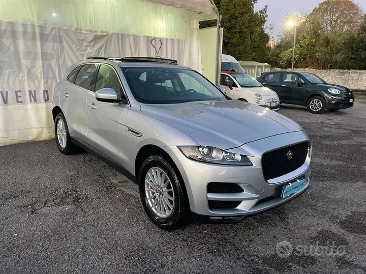 Jaguar F-Pace 2017 photo 3