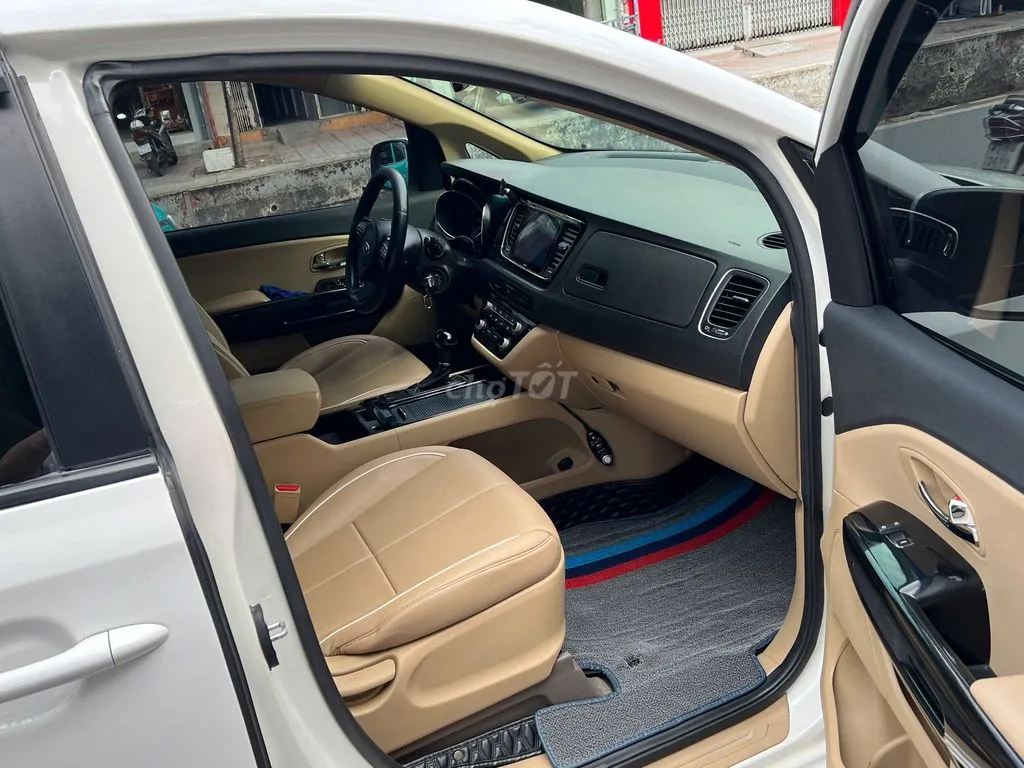 Kia Sedona 2018 photo 5