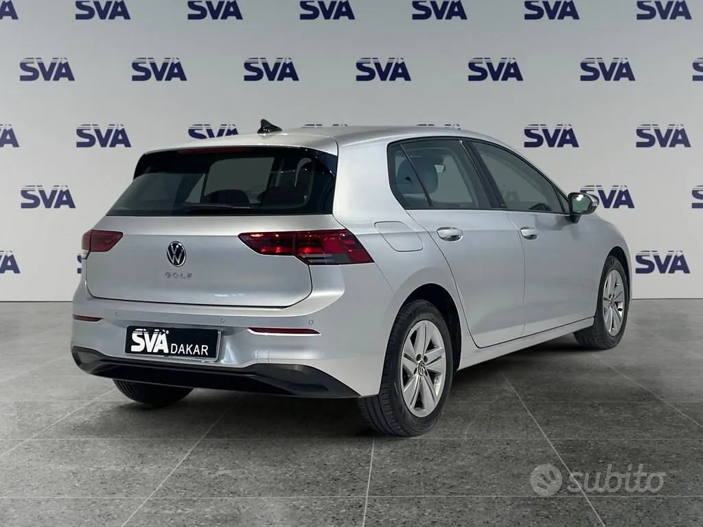 Volkswagen Golf 2023 photo 2