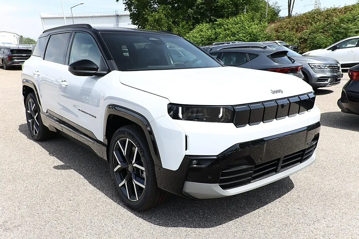 Jeep Compass photo 2