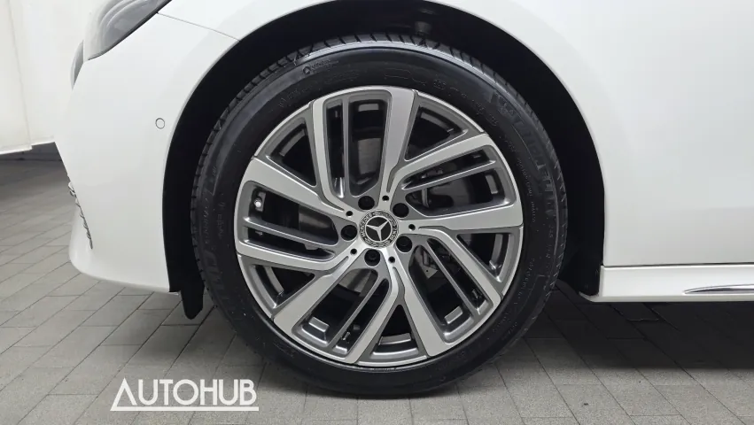 Mercedes-Benz E-Class 2024 photo 5