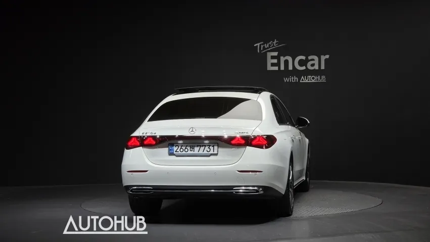 Mercedes-Benz E-Class 2024 photo 4