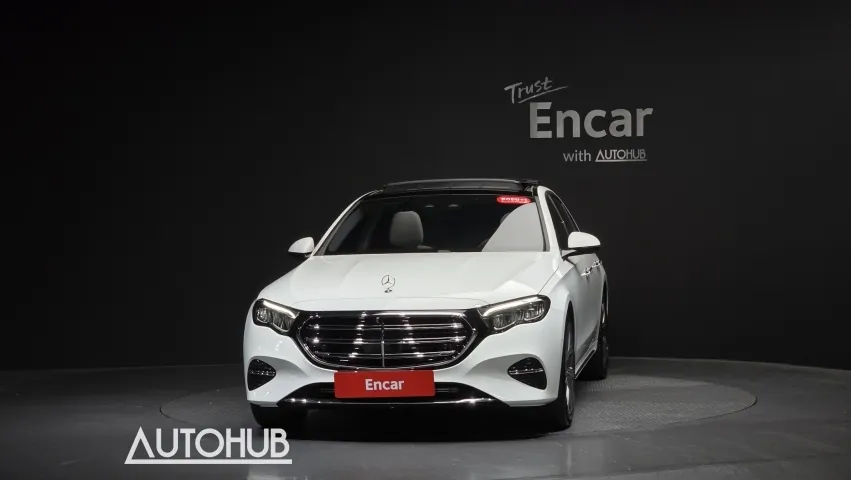 Mercedes-Benz E-Class 2024 photo 3