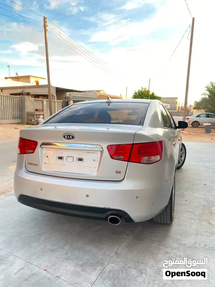 Kia Forte 2010 photo 4