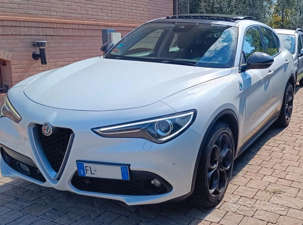 Alfa Romeo Stelvio 2017 photo 3
