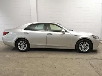 Toyota Crown 2015 photo 4