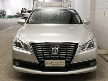 Toyota Crown 2015 photo 5