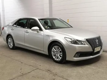 Toyota Crown 2015 photo 2