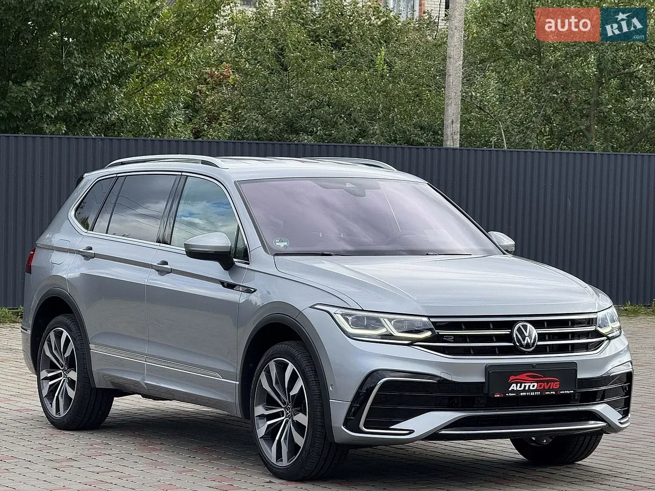 Volkswagen Tiguan 2021 photo 2