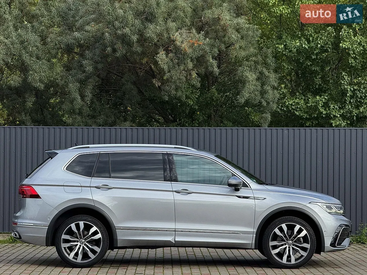 Volkswagen Tiguan 2021 photo 3