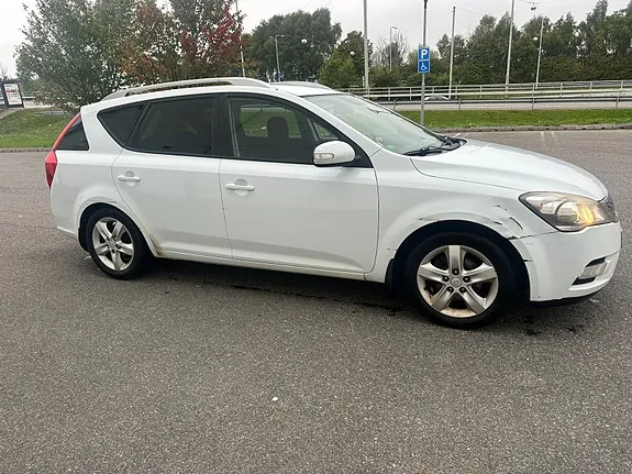 Kia Ceed 2010 photo 2