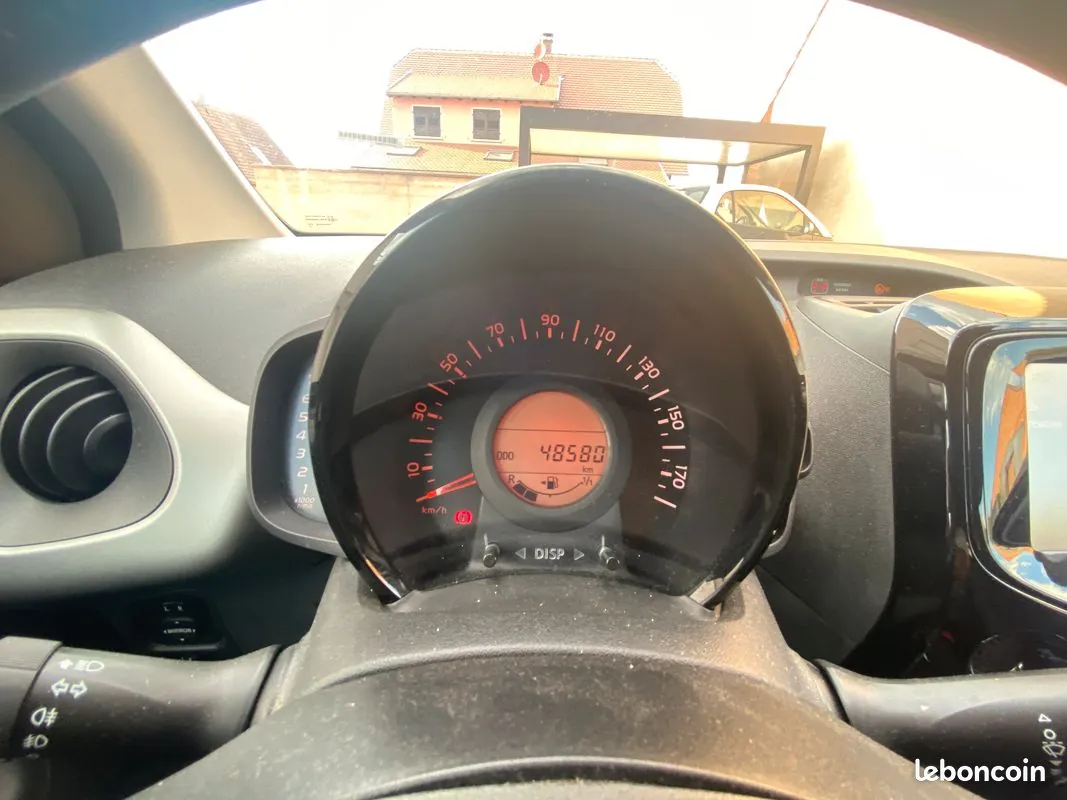Peugeot 108 2018 photo 2