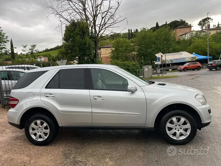 Mercedes-Benz Ml 320 2005 photo 5