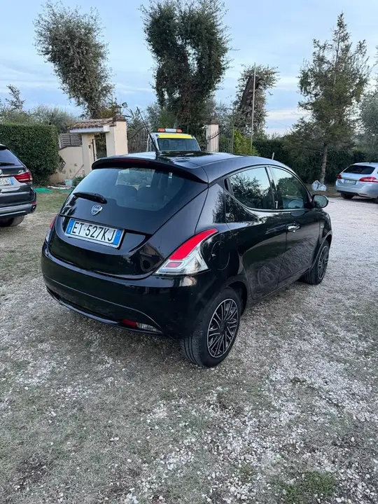 Lancia Ypsilon 2014 photo 3