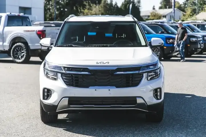 Kia Seltos 2026 photo 2