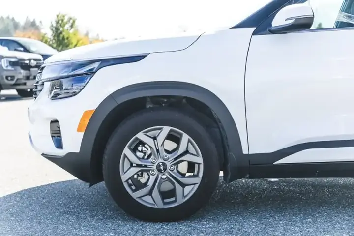 Kia Seltos 2026 photo 4