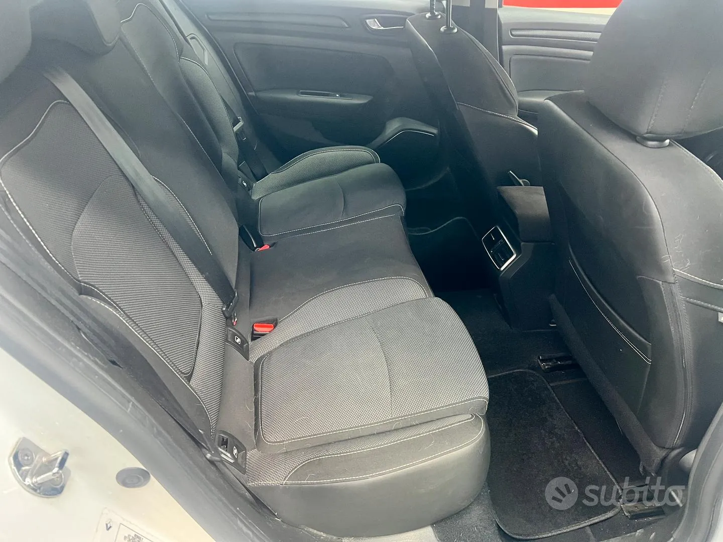 Renault Megane 2019 photo 3