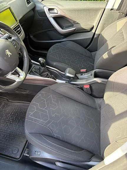 Peugeot 2008 2014 photo 4