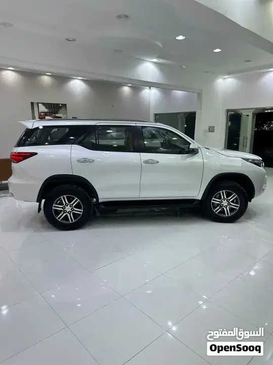 Toyota Fortuner 2026 photo 4