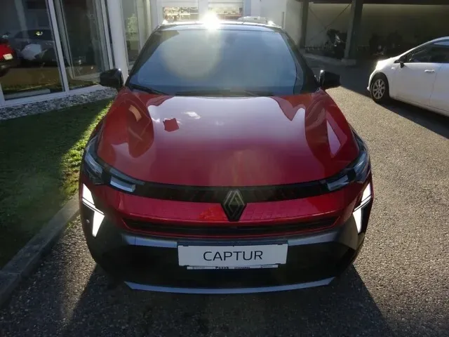 Renault Captur photo 2