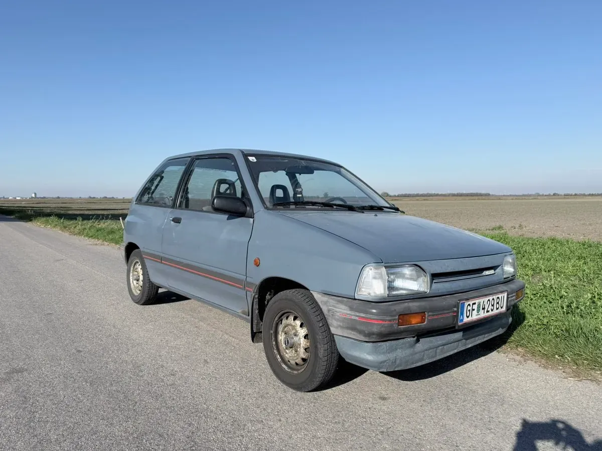 Mazda 121