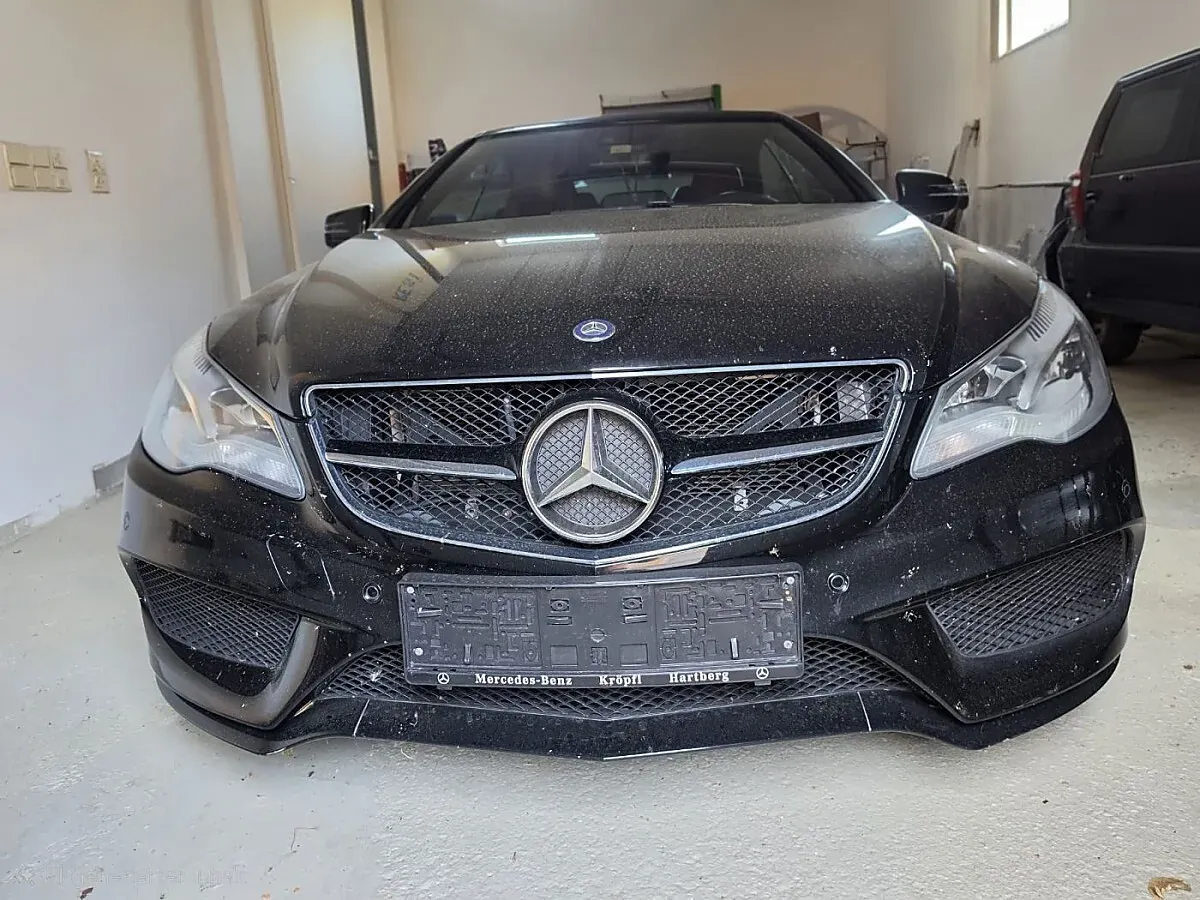 Mercedes-Benz E-Class 2014 photo 2