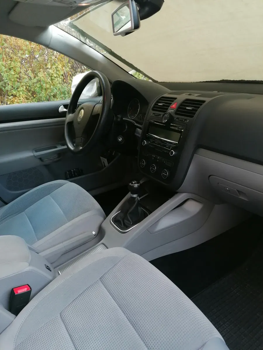 Volkswagen Golf 2008 photo 2