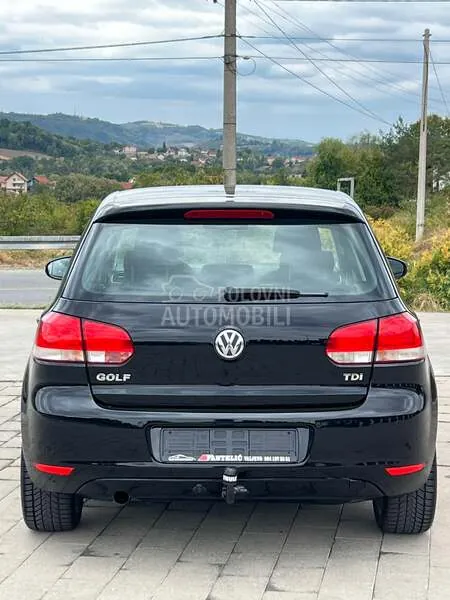 Volkswagen Golf 2010 photo 3