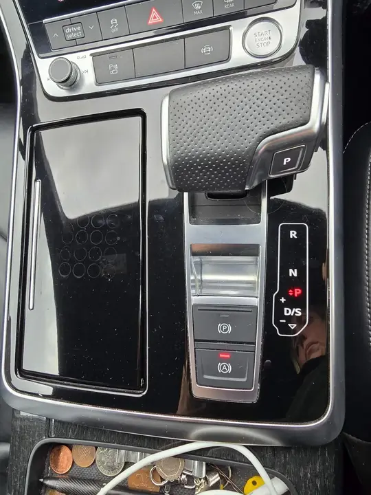 Audi Q7 2020 photo 2
