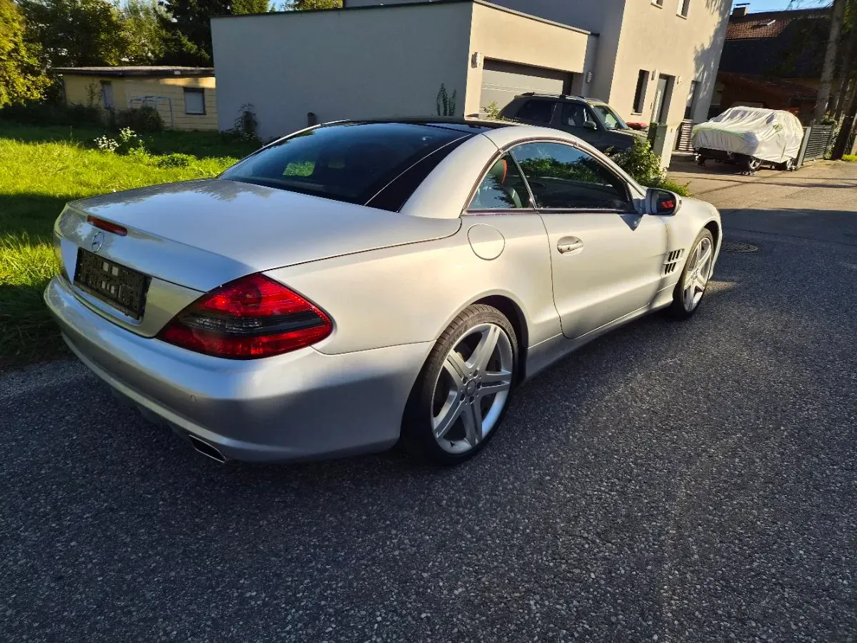 Mercedes-Benz Sl-Class 2009 photo 2