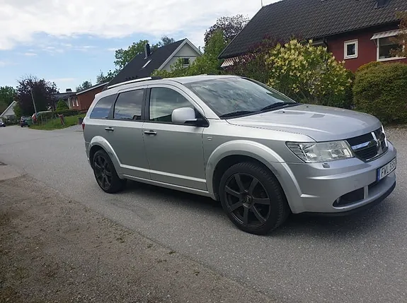 Dodge Journey 2010 photo 3
