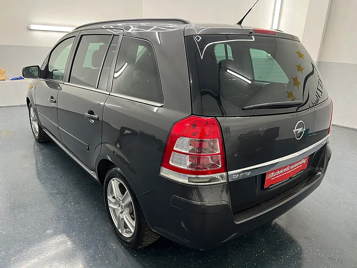 Opel Zafira 2011 photo 3