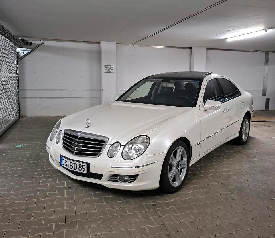 Mercedes-Benz E300