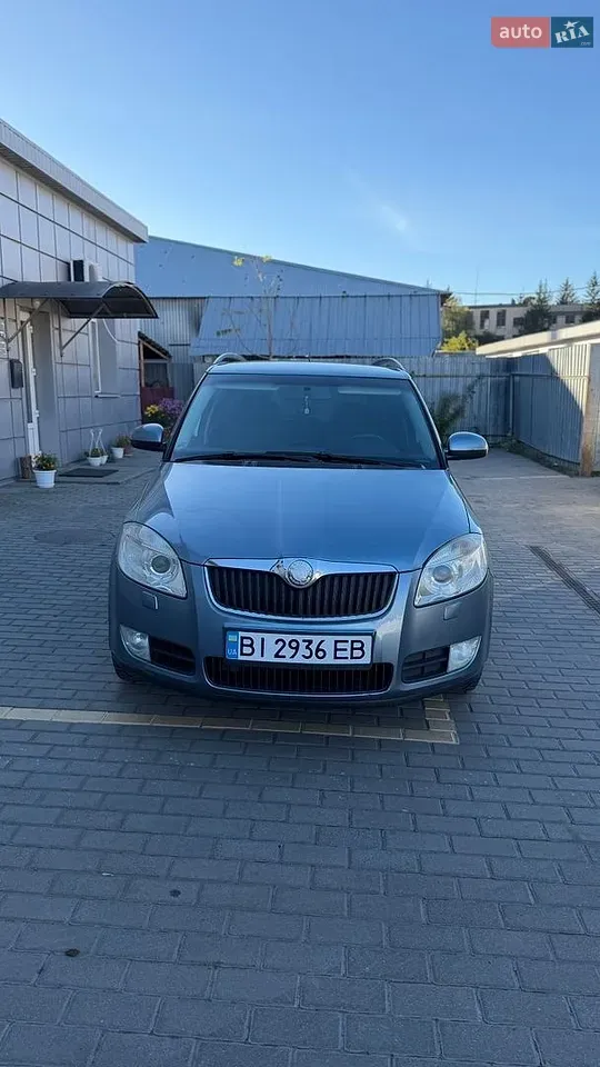 Skoda Fabia 2007 photo 2