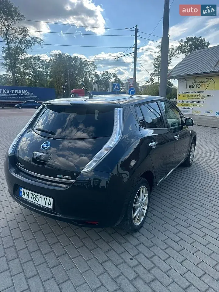 Nissan Leaf 2013 photo 4