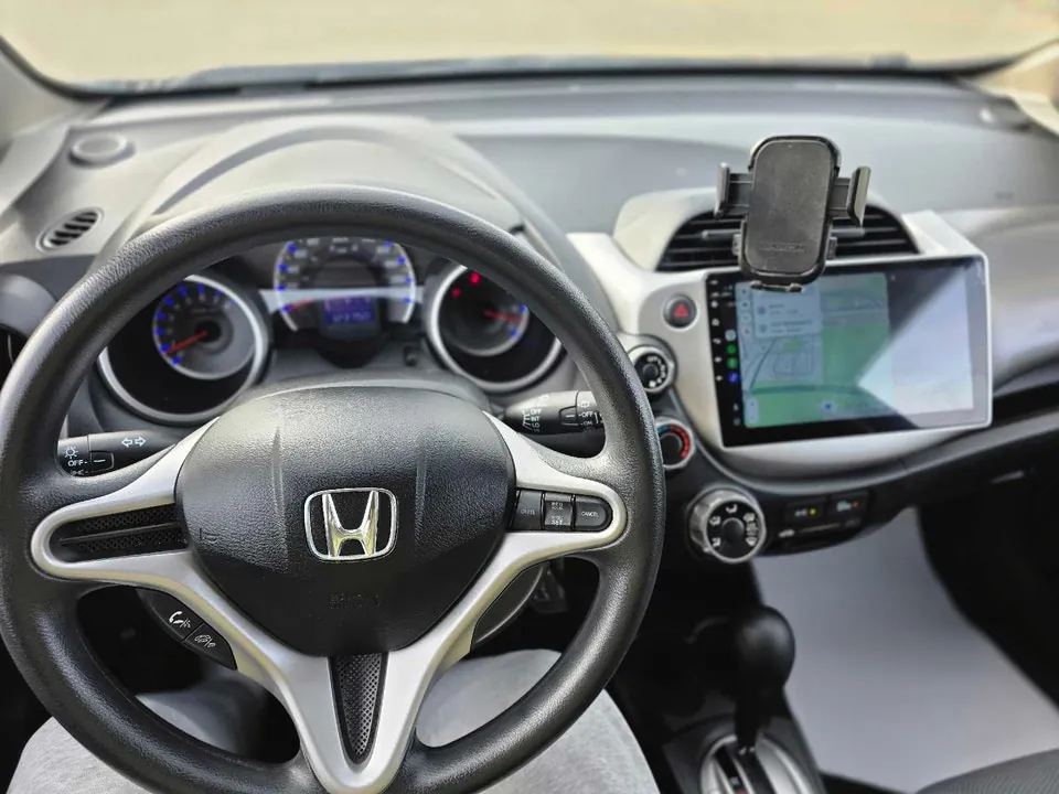 Honda Fit 2013 photo 2